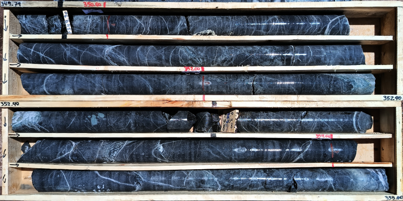 214f4d71766d3c8f61b2ad35bf2d2da9 